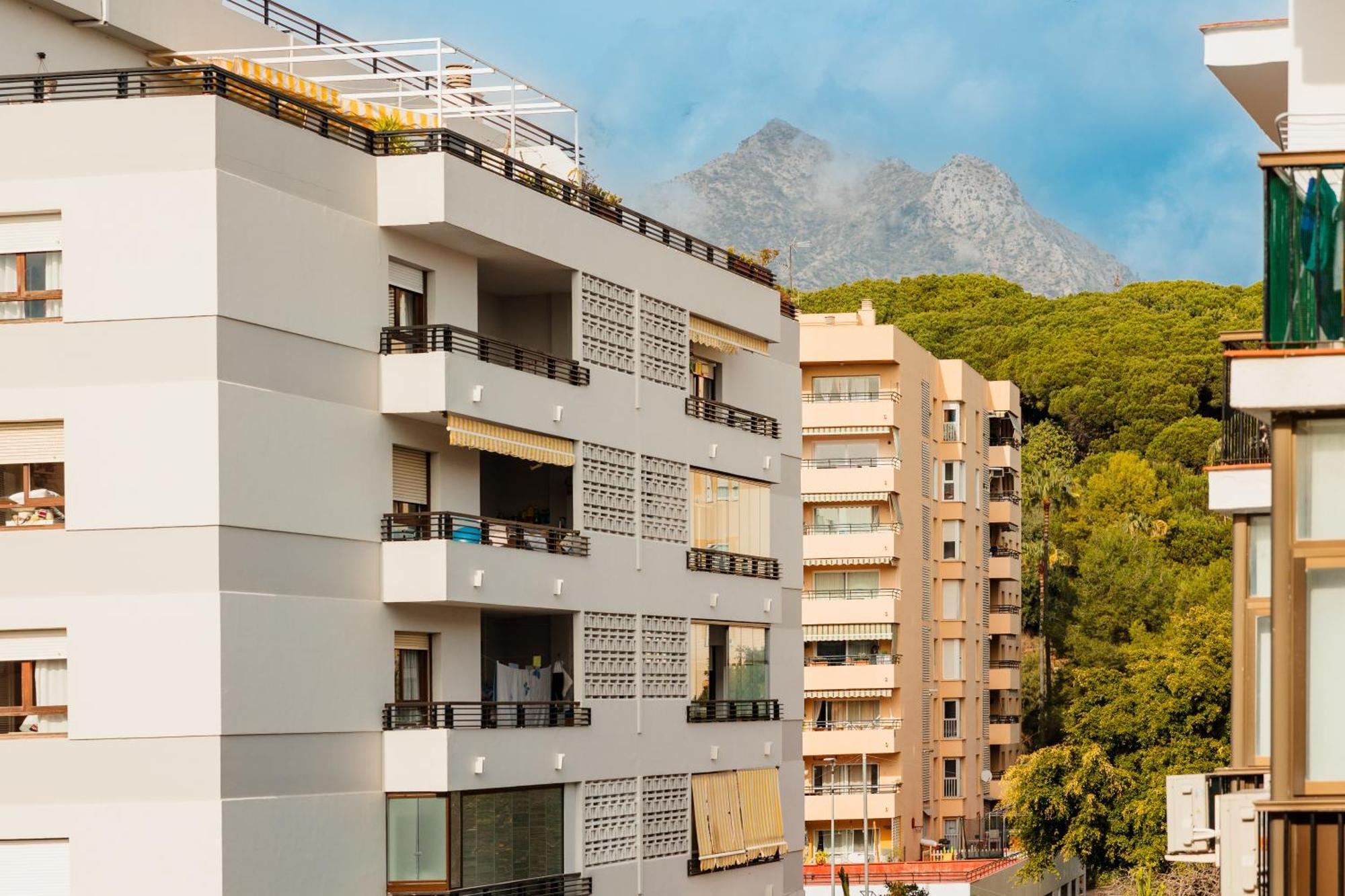 Apartament In The Centre Of With Private Parking Space Marbella